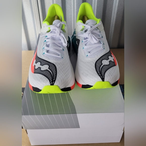 Saucony Endorphin Pro 4 running shoes in the "White/Mutant" colorway Men's 11.5 - Picture 4 of 5